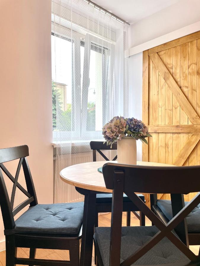 Apartament Przystanek Torun Bagian luar foto